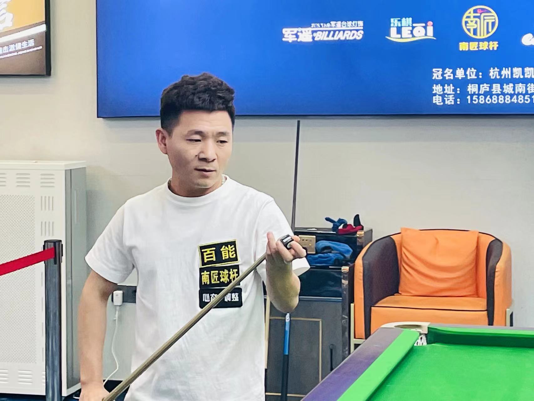 更是当前职 更是当前职